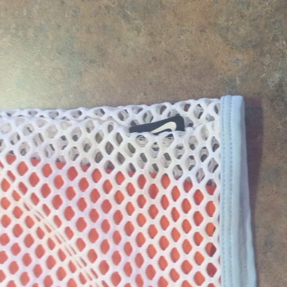 Nike net/mesh Nike shorts - Picture 2 of 5